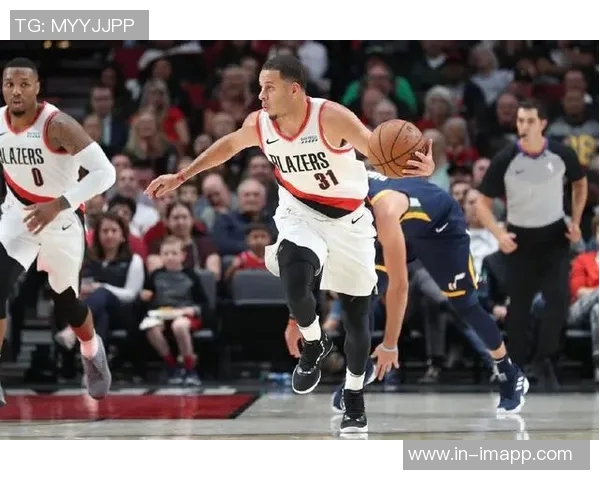 泰瑞斯马丁替补出战25分钟高效砍下26分6篮板3助攻2抢断表现亮眼