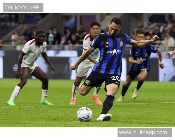 意甲第12轮竞争激烈四队曾登顶前五名仅差三分